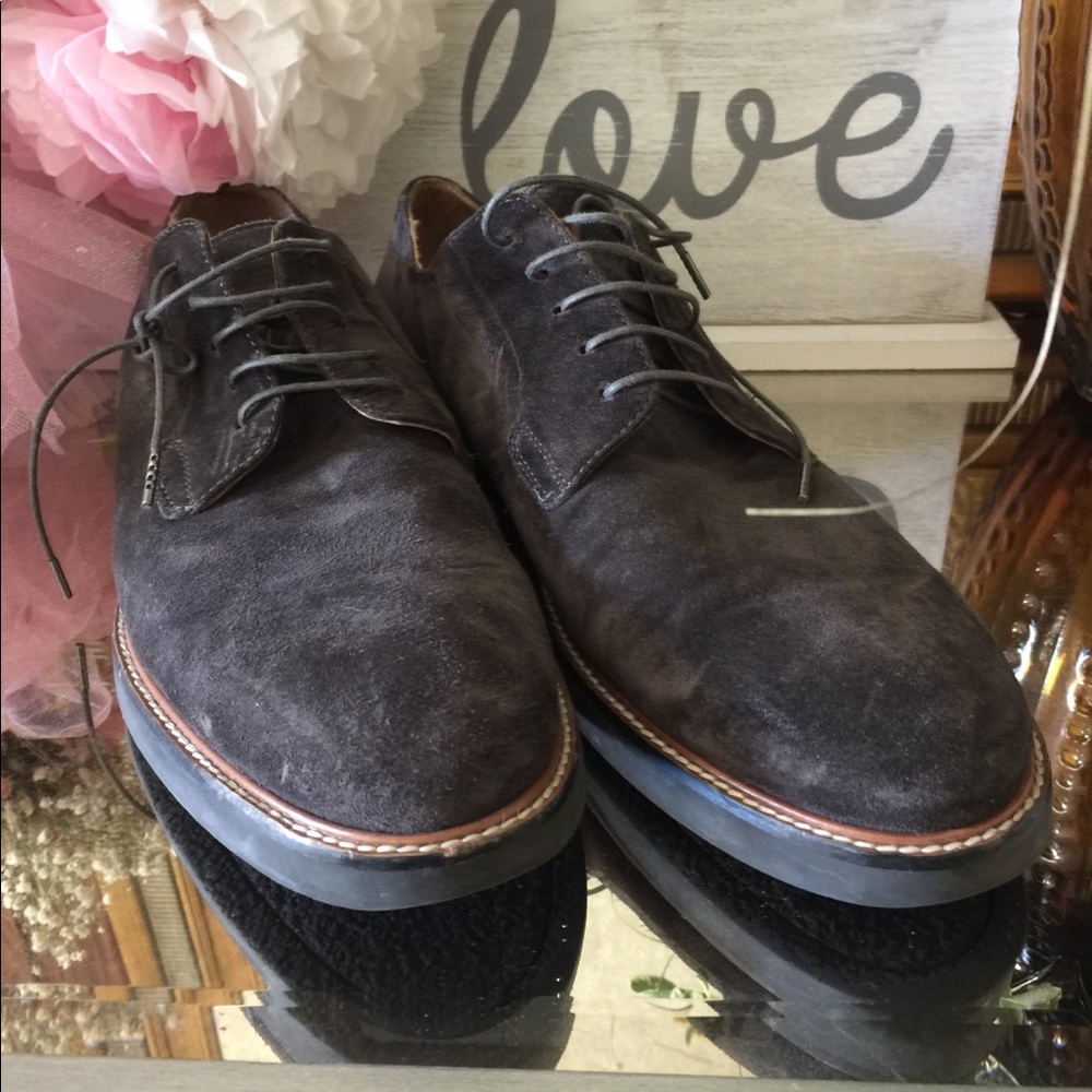 VINCE suede shoes